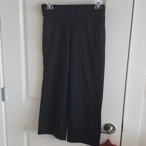 VSX Victory secret cropped wide leg capri leggings